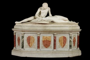 Anjo Caído, 1889 (pedra e mármore)